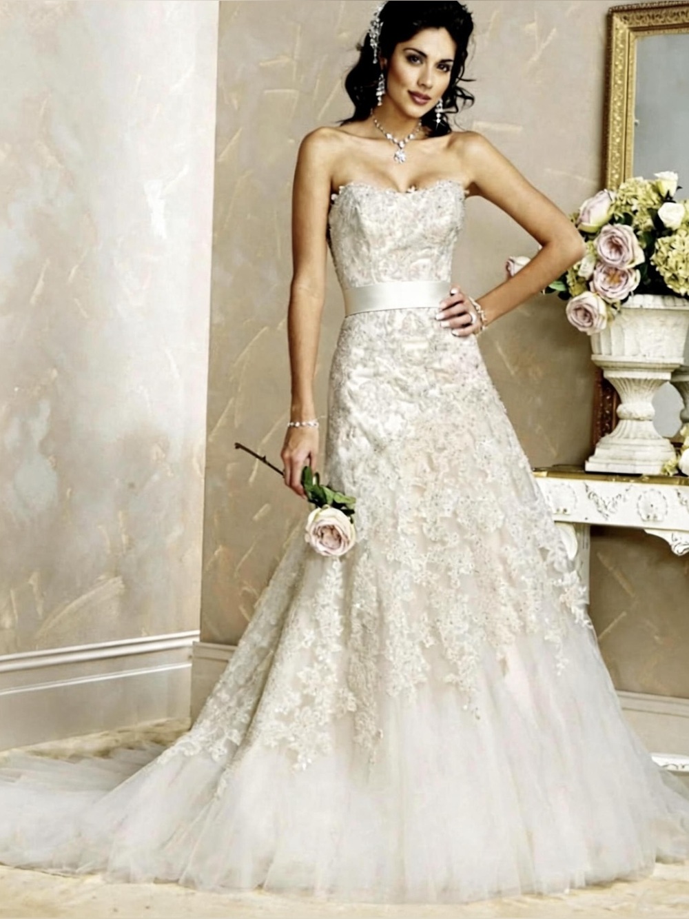 Maggie Sottero, Mirabella Wedding Dress in Ivory